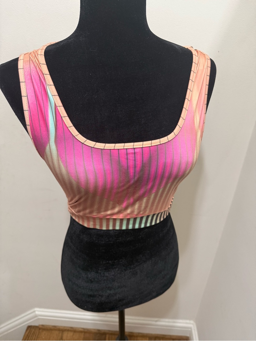 SHEIN Pink Peach Ombre Ribbed Crop Tank